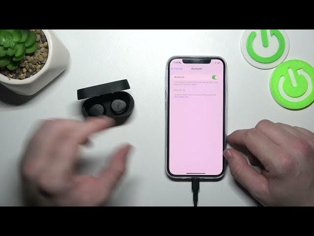 Video thumbnail for How to Disconnect Jays M-Five from iPhone?