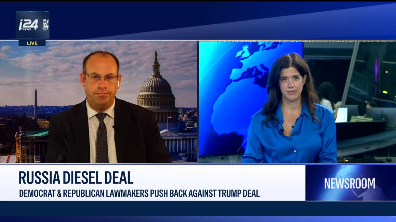 Video thumbnail for Democrat & Republican lawmakers push back against Trump's Russia-Ukraine deal
