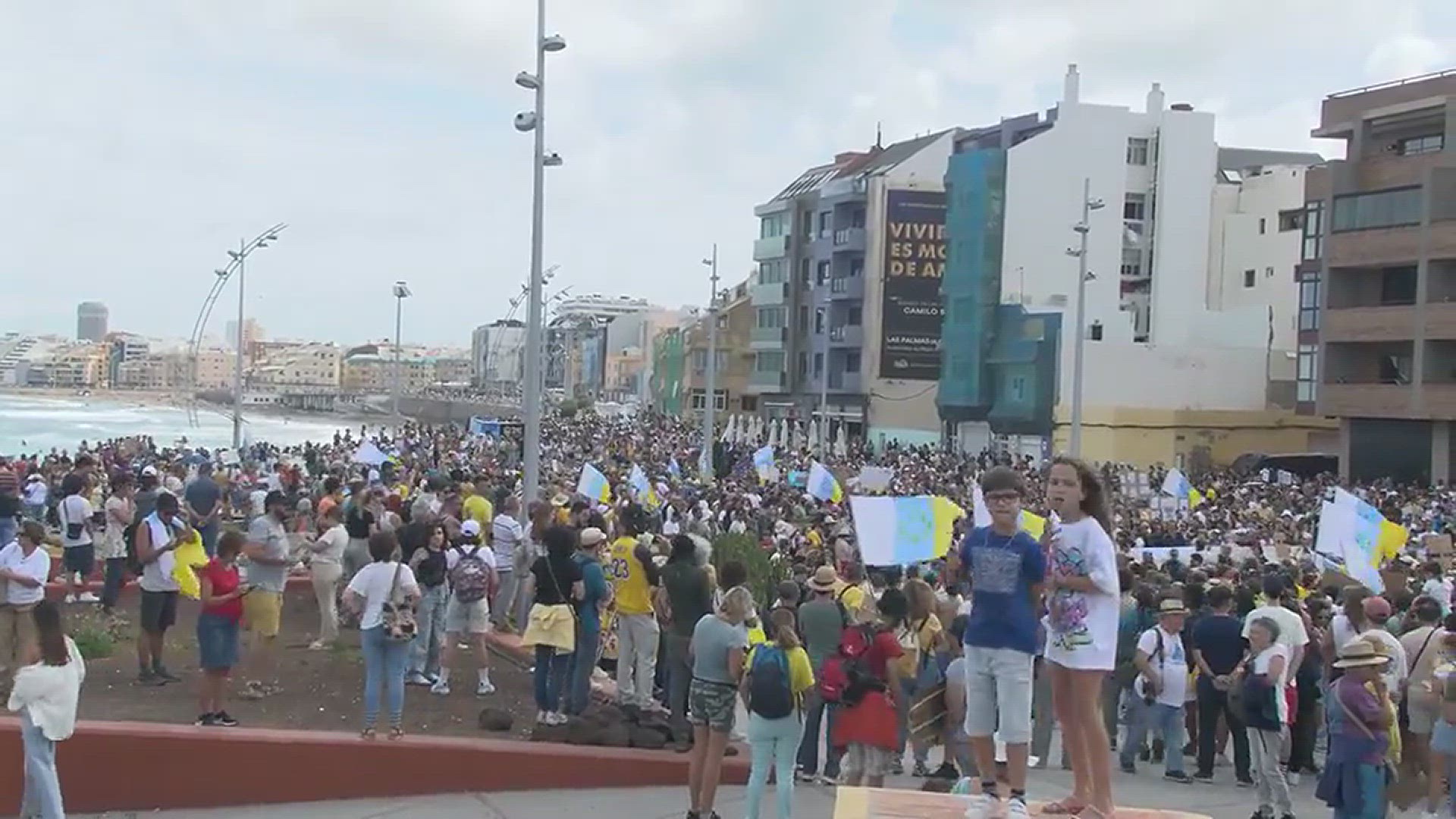 'Video thumbnail for Demo in Las Palmas gegen den Tourismus'