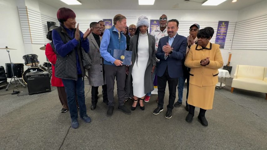 Video thumbnail for Bridgeport pastor recognized for starting food pantry amid massive cuts to SNAP benefits