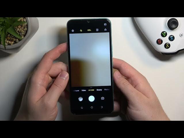 Video thumbnail for How to Switch from Selfie Camera to Rear on TECNO Spark GO 2022 – Camera Modes on Your Smartphone