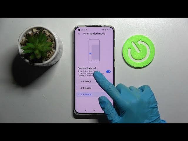 Video thumbnail for Xiaomi Mi 11 Ultra - How To Enter One Handed mode