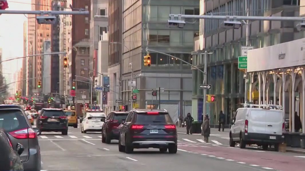 Video thumbnail for New York lawmakers push 'Super Speeder' bill