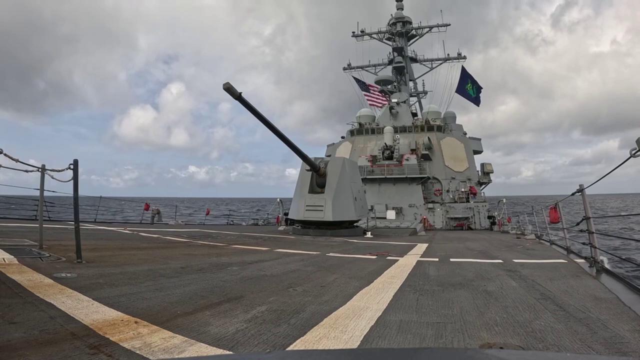 Video thumbnail for US: SM-2 Missile Fired From USS Lassen During SWATT Exercise Over Atlantic Ocean.