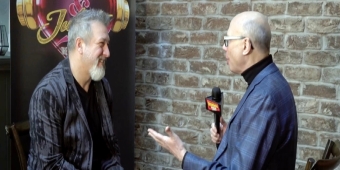 Video thumbnail for Video: Joey Fatone is Living His Best Broadway Life in & JULIET