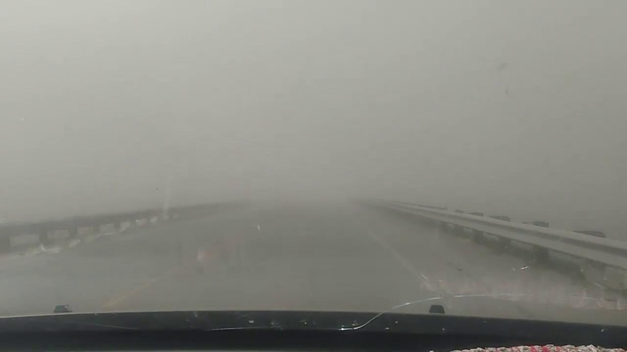 Video thumbnail for Canada: Blowing Dust Reduces Visibility Along Alberta Highway Amid Wind Warning.
