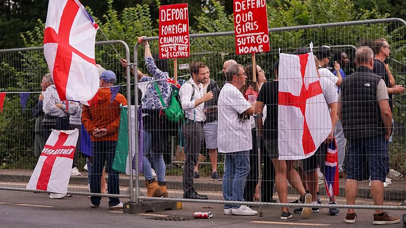 'Video thumbnail for UK councils vow to evict 'migrant hotels' after court ruling'