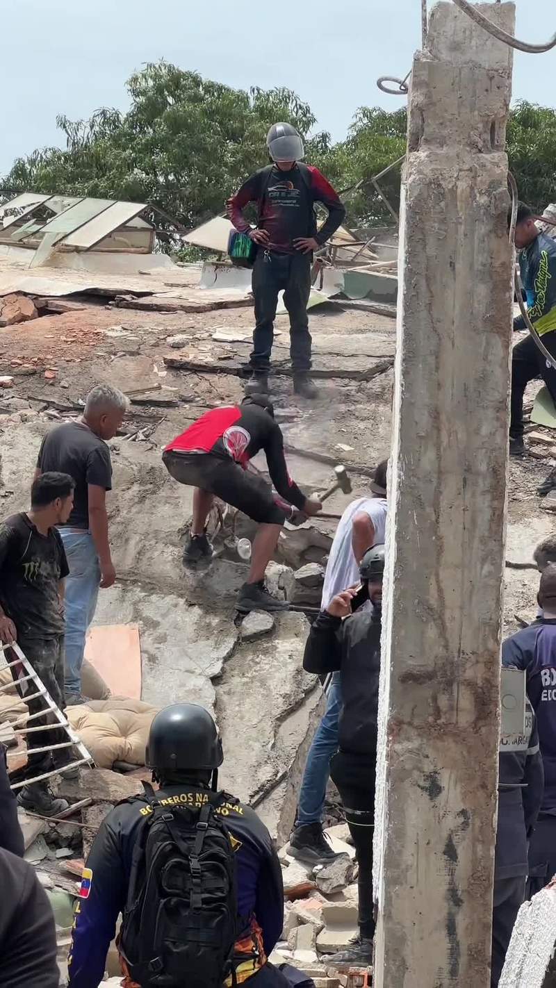 Video thumbnail for Devastation in La Guaira after the Venezuela Earthquakes