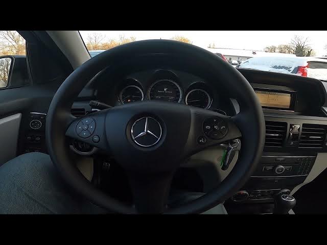 Video thumbnail for How to Enable or Disable Traffic Announcements in Mercedes GLK Off-roader (2008–2011) | Manage TA