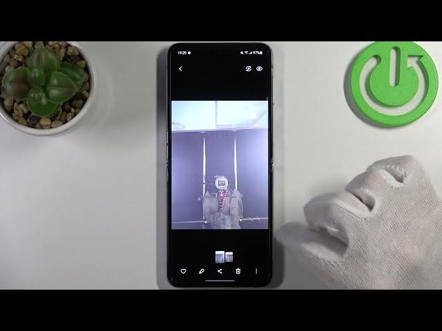 Video thumbnail for How to Turn On / Off Front Camera Mirroring Effect on Samsung Galaxy Z Flip4