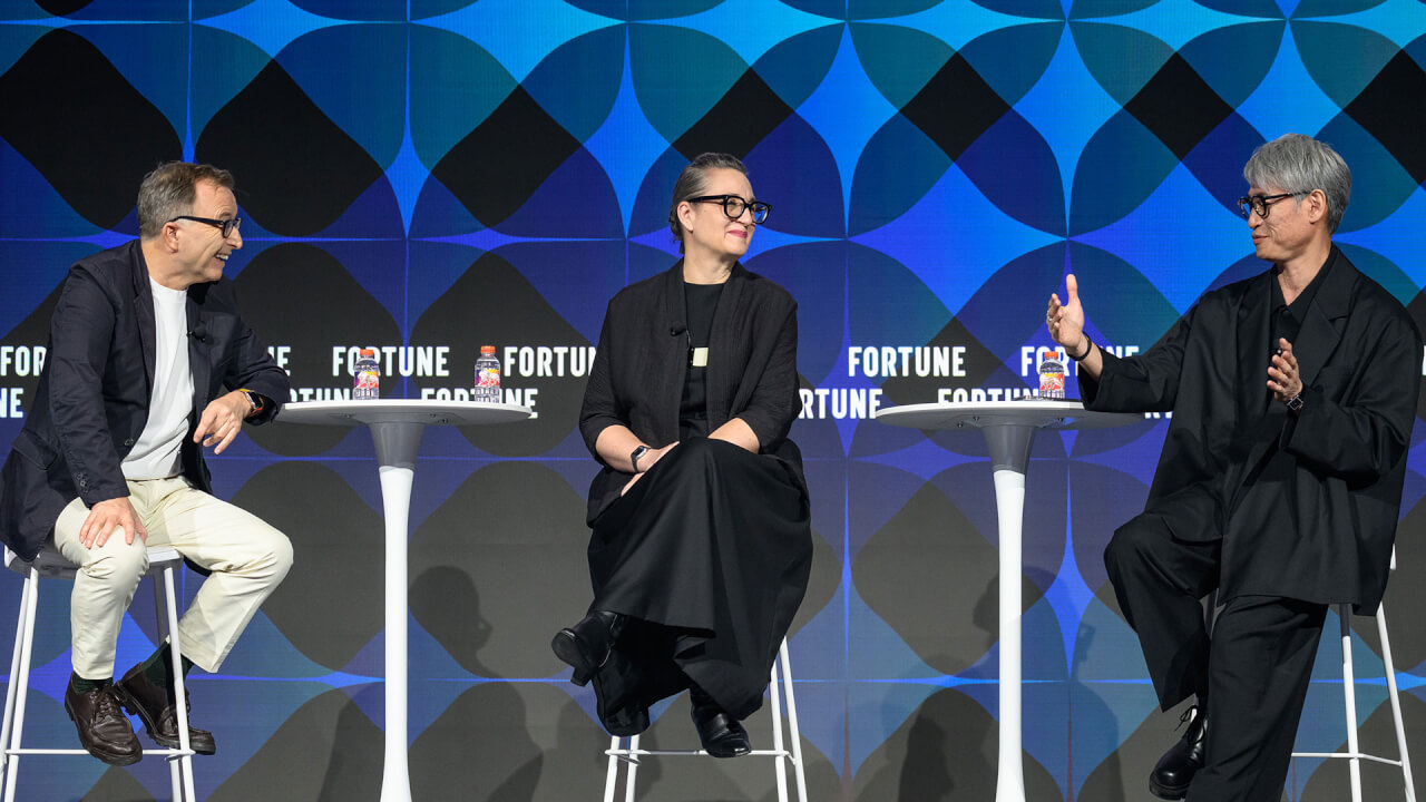 Video thumbnail for Customization at Scale: How Designers & Makers Collaborate