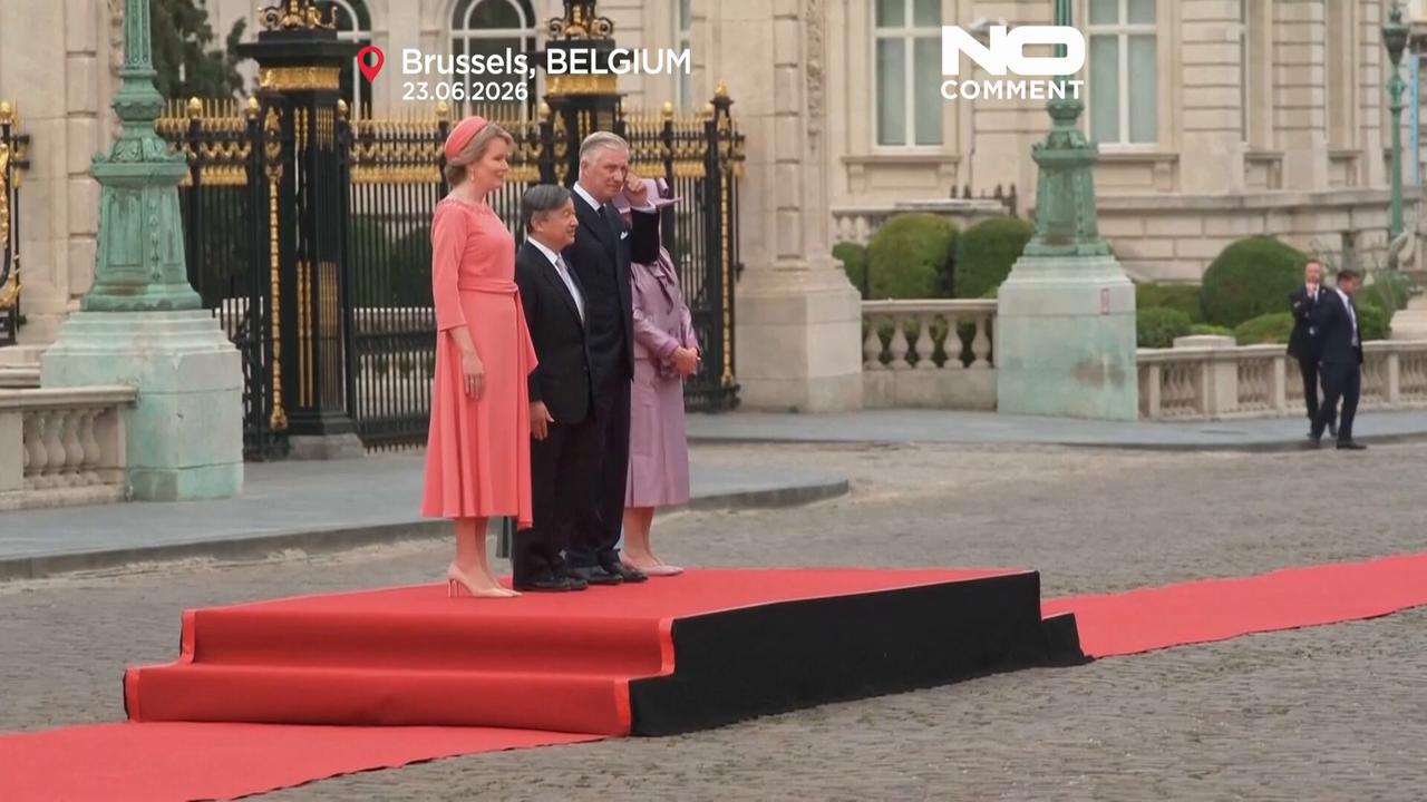 Video thumbnail for Belgian royals roll out red carpet for Japan's emperor