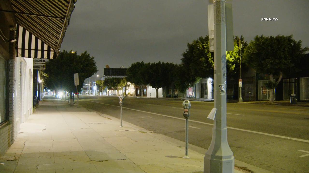 Video thumbnail for US, Los Angeles: Hancock Park LA City Installs More Speed Cameras.