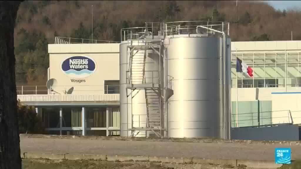 Video thumbnail for Nestlé on trial over plastic dumps in France