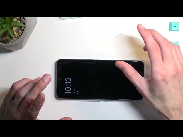 Video thumbnail for How to Install Tempered Glass on MOTOROLA Moto G13
