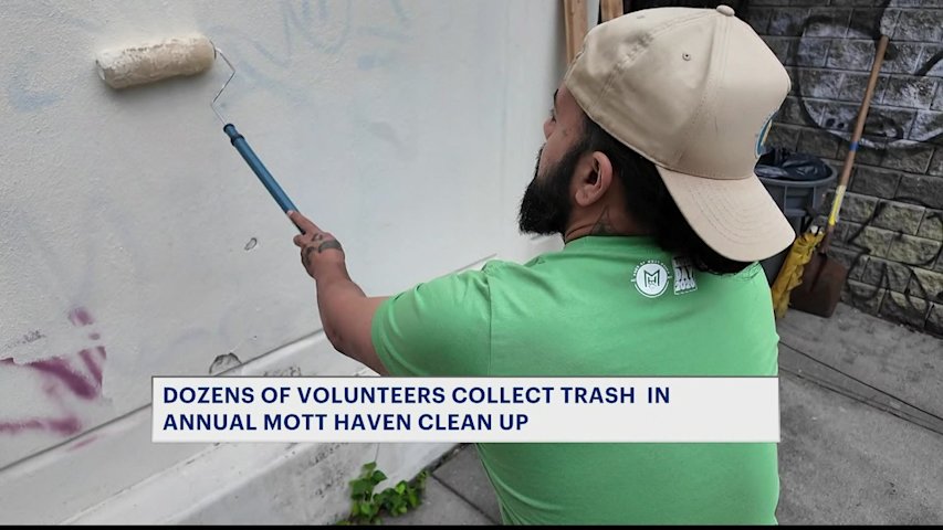 Video thumbnail for Mott Haven volunteers clean up neighborhood, push for future dog run