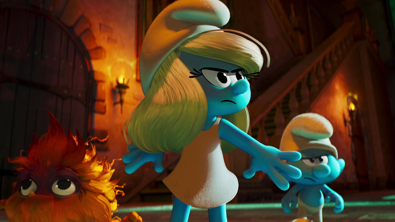 Video thumbnail for Smurfs - Official 'It Takes a Village' Behind-the-Scenes Video