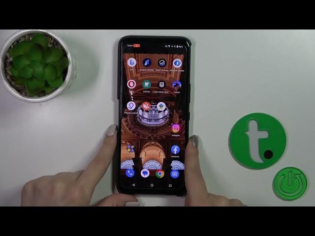 Video thumbnail for How to Power On Flashlight on Asus ROG Phone 7?