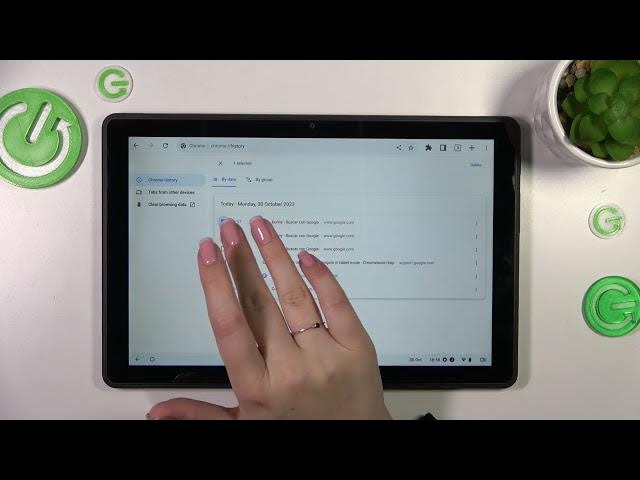 Video thumbnail for How to Clear Browsing Data on LENOVO 10e Chromebook?