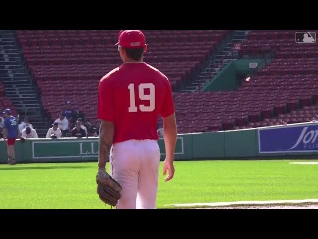 Video thumbnail for 2025 MLB Draft Preview: Ethan Petry, OF, South Carolina