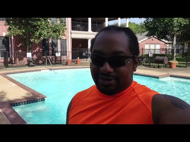 Video thumbnail for Rontryelle having a swim..