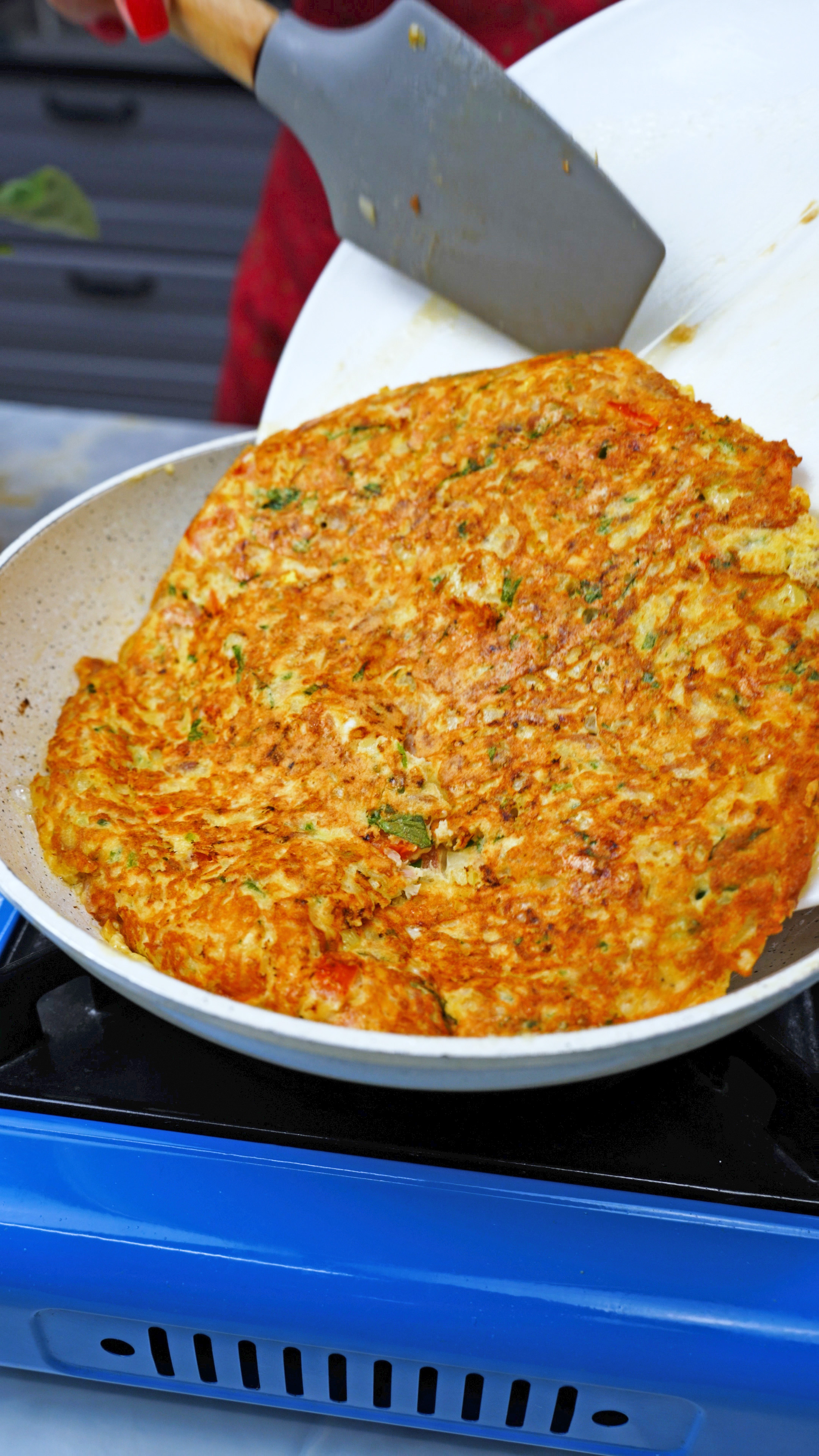 Video thumbnail for Quick Tuna Omelette Recipe with Simple Ingredients