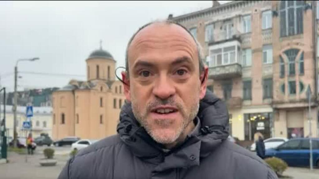 Video thumbnail for US held 'productive' talks with Ukrainian negotiators