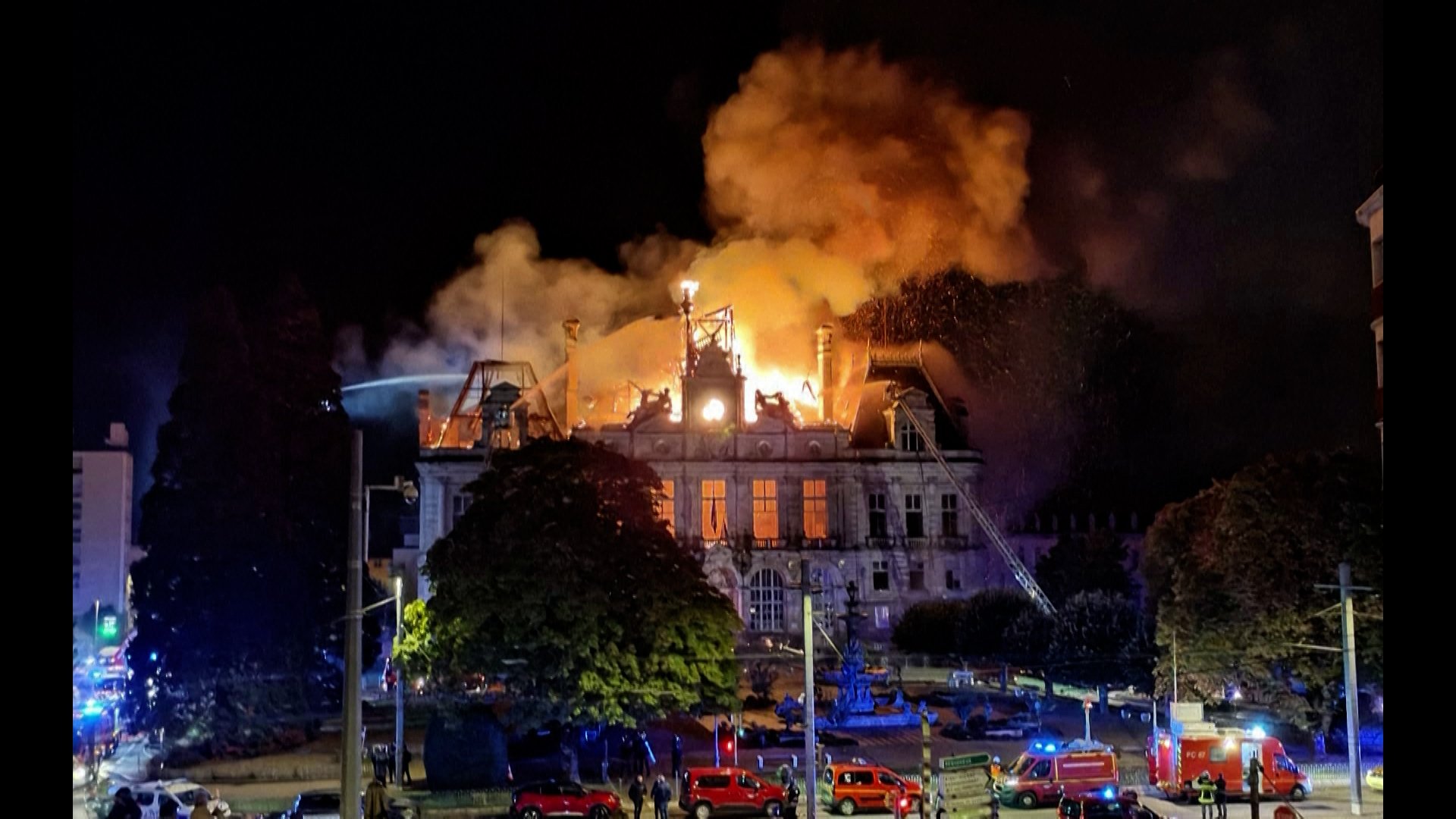 Video thumbnail for Buildings burn as French protests go into the night