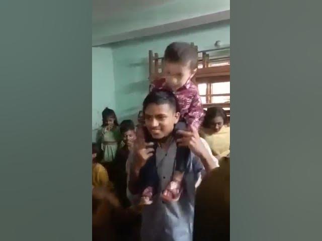 Video thumbnail for ক্লাস পার্টি তে বাচ্চাদের সঙ্গে মি.প্রিন্স 💞💞