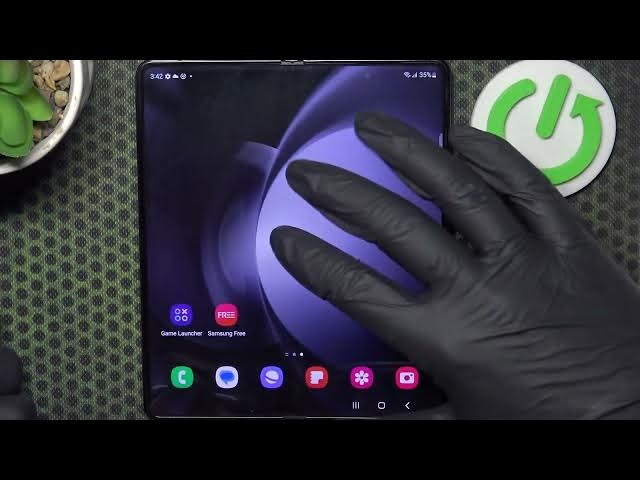 Video thumbnail for SAMSUNG Galaxy Z Fold5 - Top 5 Useful Google Assistant Voice Commands