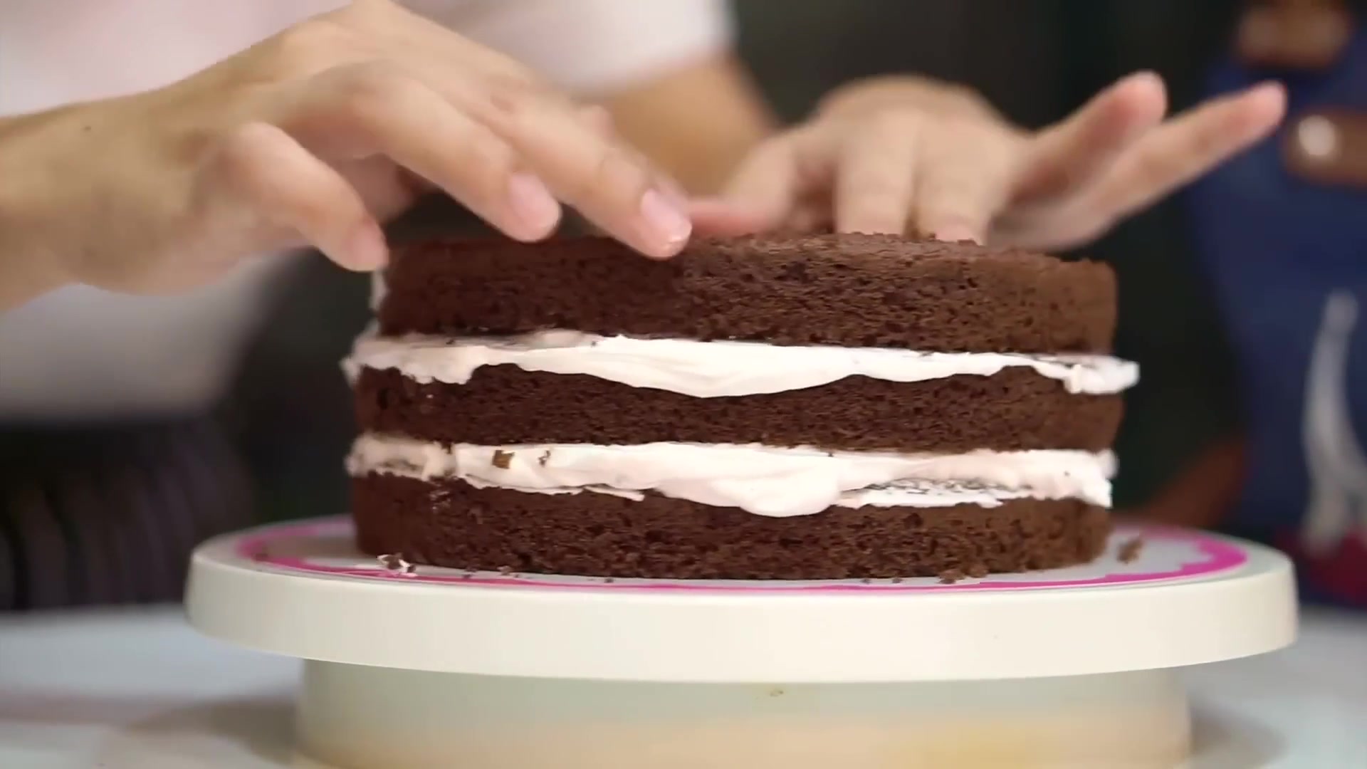 Video thumbnail for Insanely Delicious Desserts You Need To Try Before You Die