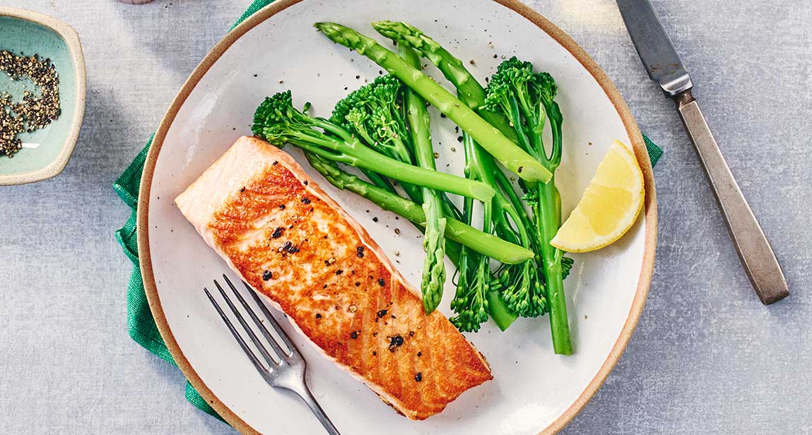 Video thumbnail for Pan-fried salmon