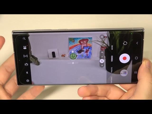 Video thumbnail for Samsung Galaxy S22 Ultra The Best Camera Tricks - Useful Camera Features in Galaxy S22 Ultra