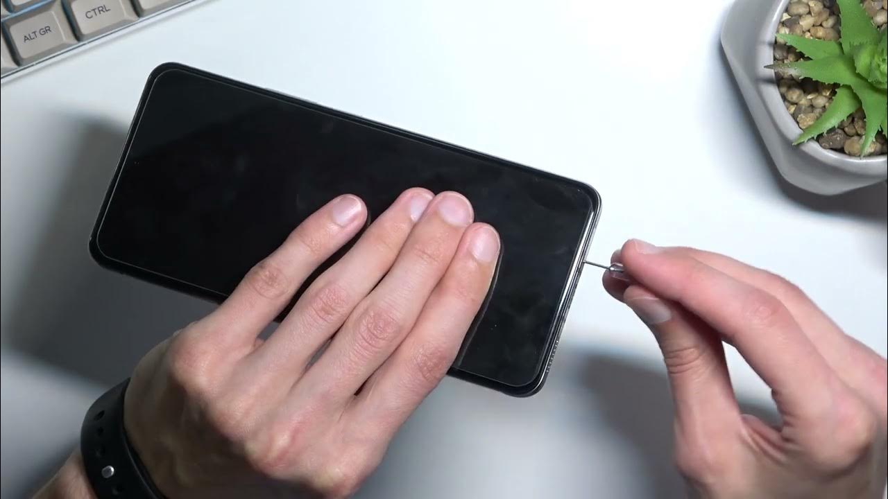 Video thumbnail for How to Insert SIM Card & SD Card into ZTE Nubia RedMagic 6R