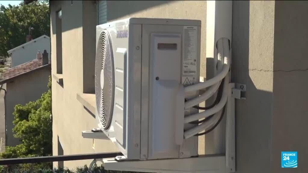 Video thumbnail for French heatwave drives up demand for AC, despite concerns