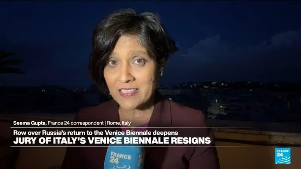 Video thumbnail for Jury of Italy's Venice Biennale resigns over Russia row