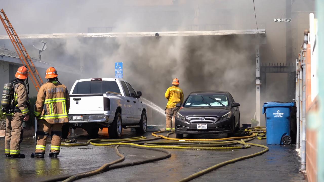 Video thumbnail for US, Los Angeles: Inglewood Firefighters Combat Large Blaze at Strip Mall.