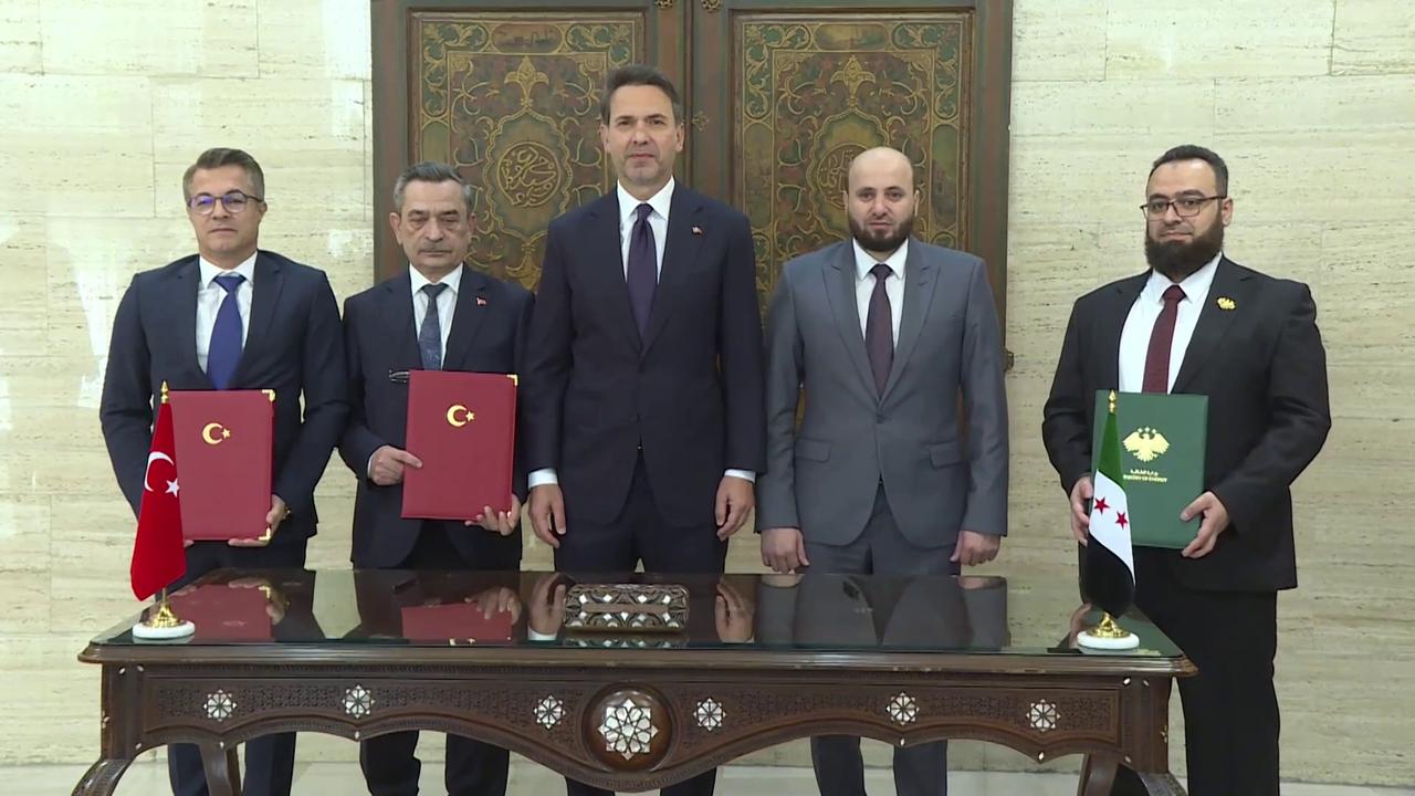 Video thumbnail for Türkiye: Phosphate and Energy Deal Signed in Damascus.