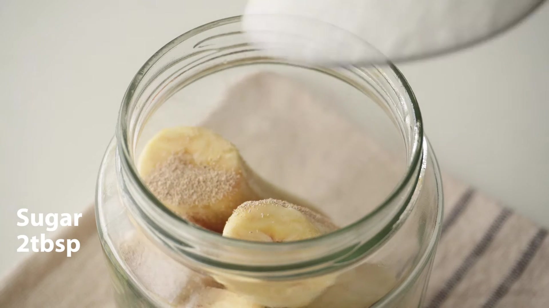 Video thumbnail for Add a pinch of yeast to 2 bananas and you ll be surprised at the results(720P HD)