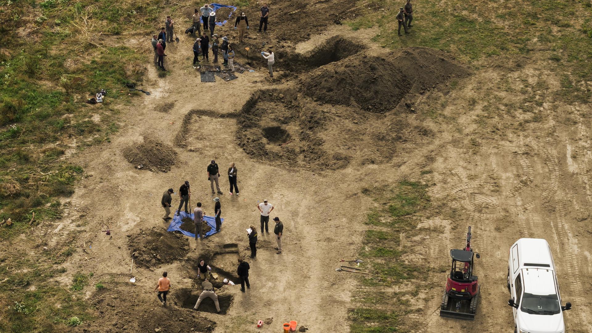 Video thumbnail for This California ‘no-kill’ rescue is under investigation after mass graves found