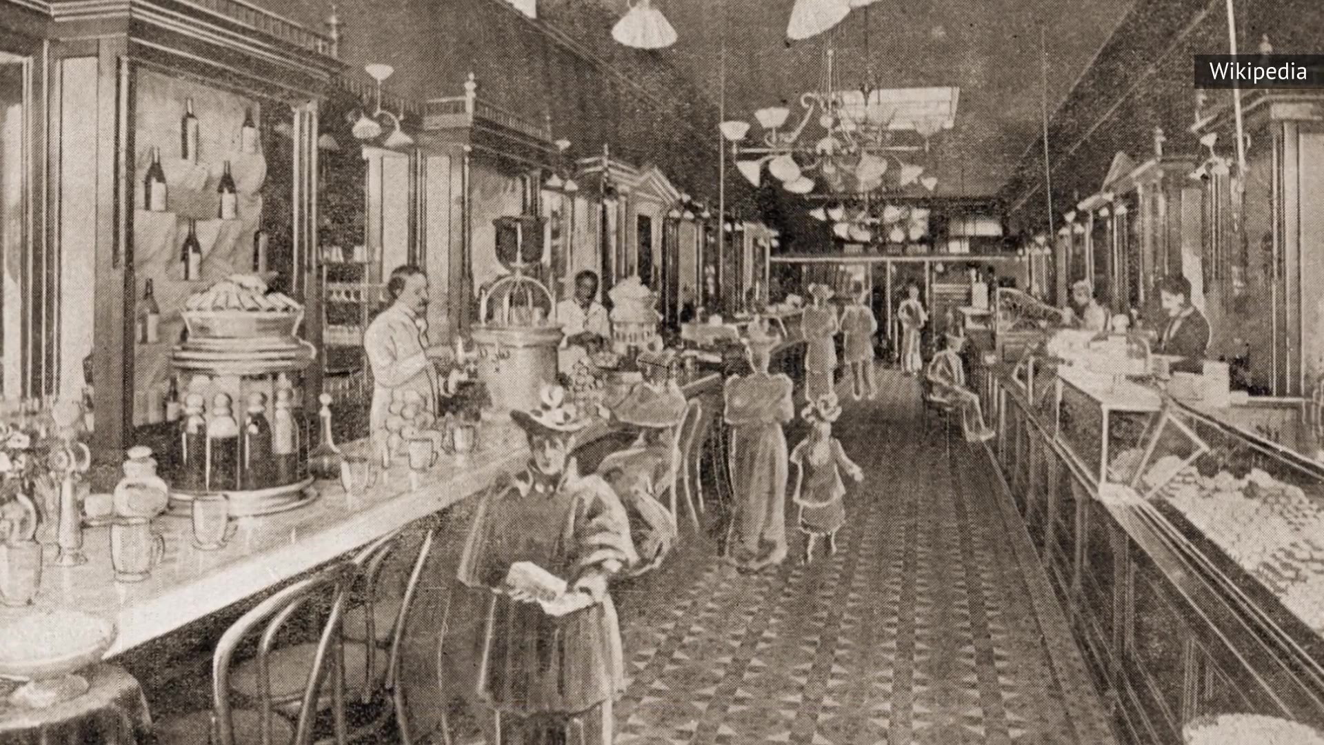 Video thumbnail for Why People Don't Eat Ambrosia Salad Anymore