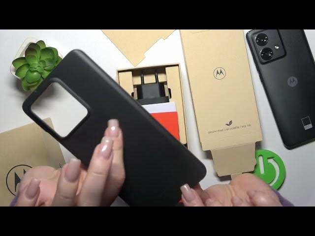 Video thumbnail for Does MOTOROLA Edge 40 Neo Come with Case?