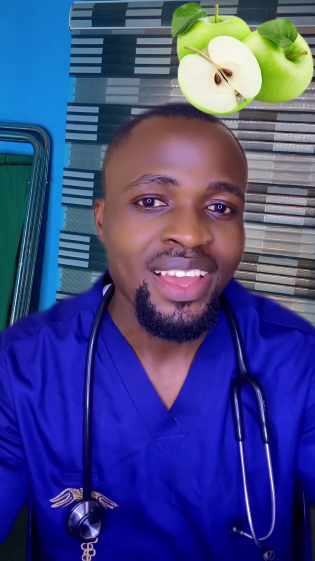 Video thumbnail for Health benefit of eating apple everyday