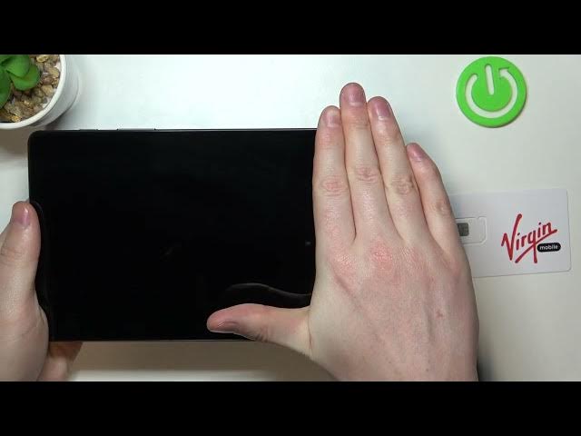 Video thumbnail for REALME Pad Mini Hand Size Comparison