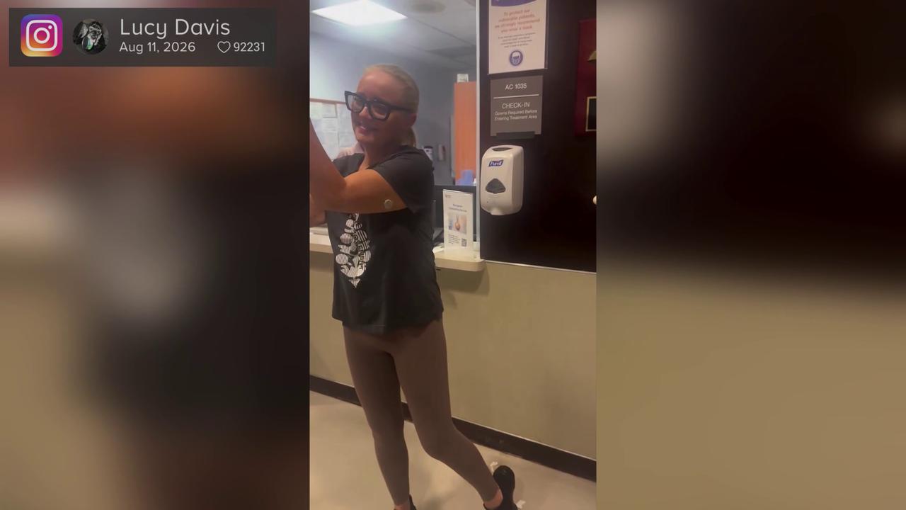 Video thumbnail for UNCAPTIONED: The Office star Lucy Davis shares terminal cancer diagnosis.