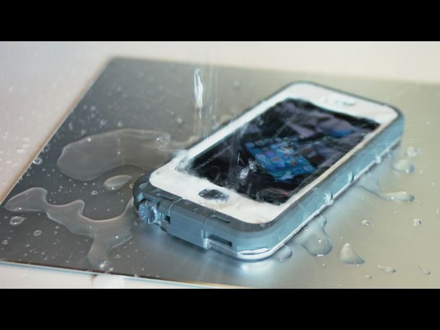 Video thumbnail for 5 cases to keep your iPhone SE safe and stylish