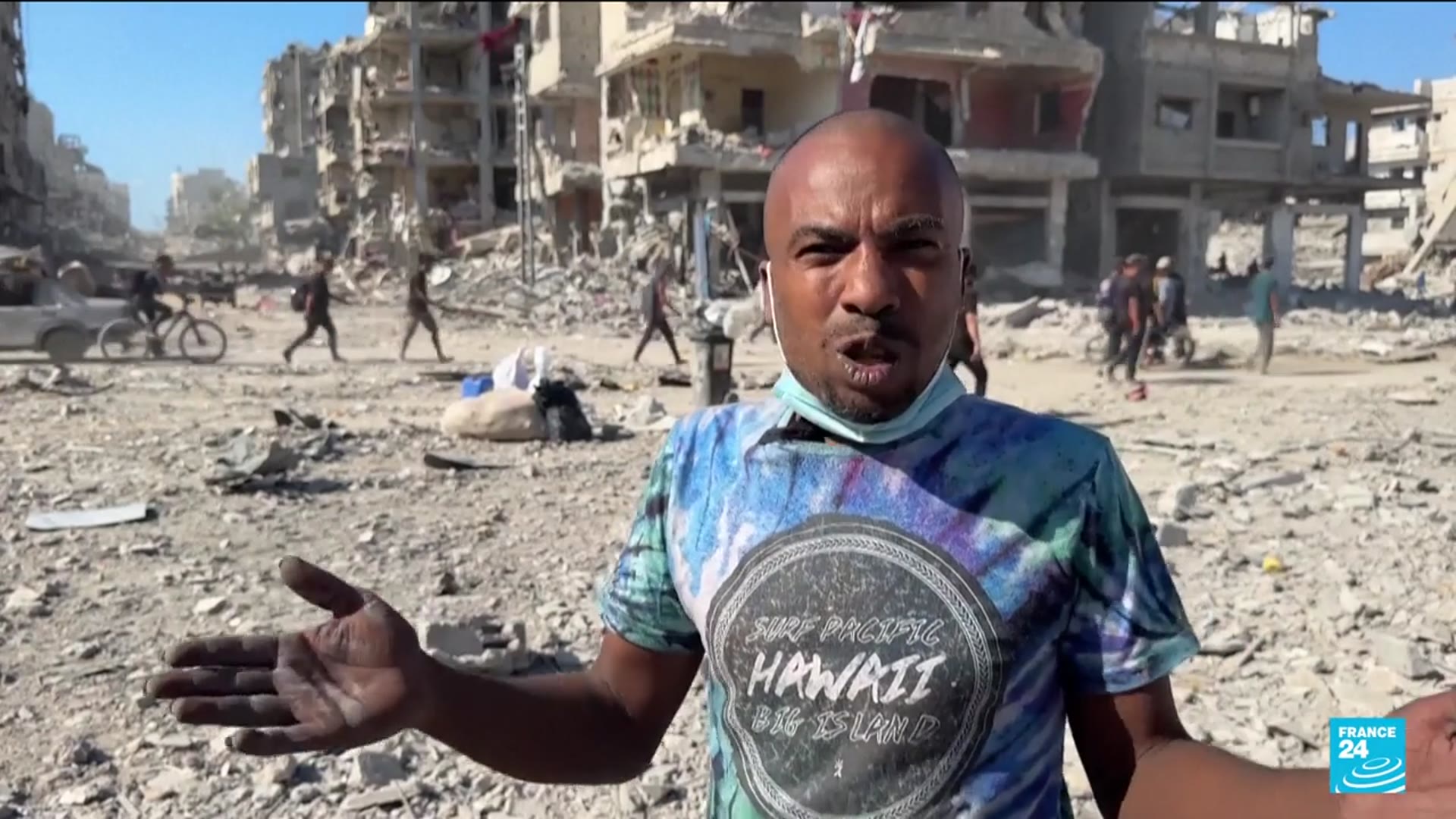 'Video thumbnail for Thousands of Gazans return home as ceasefire takes effect'