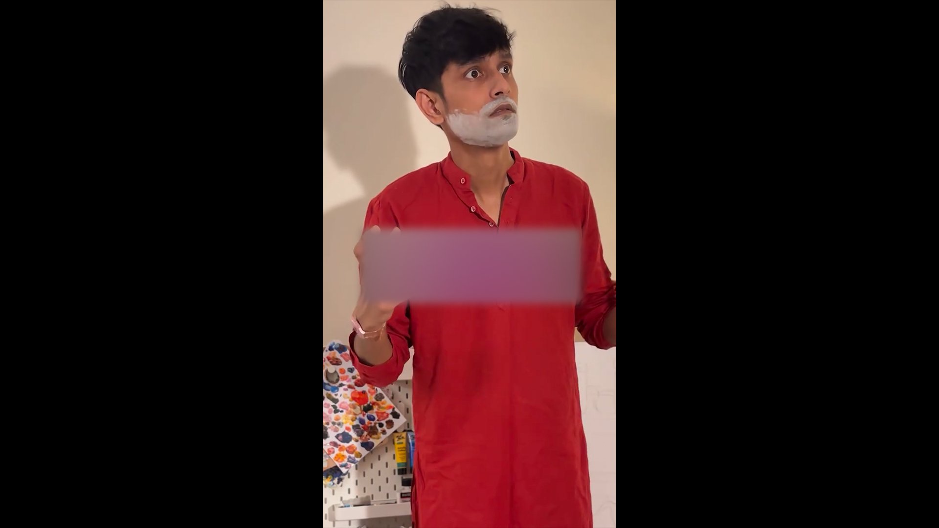 Video thumbnail for Indian artist takes ‘deleted voter’ song to Cockroach protest