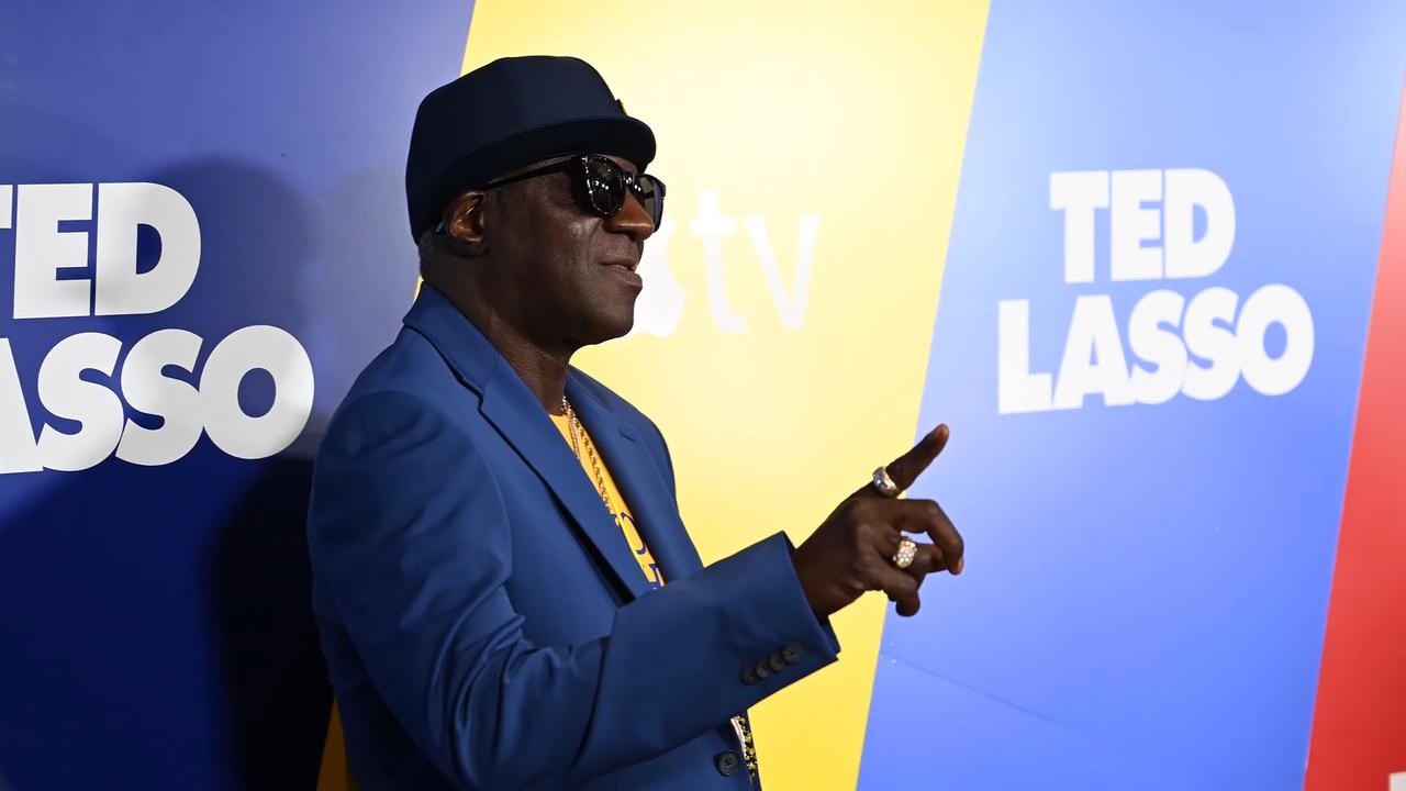 Video thumbnail for "NY: Apple TV's "Ted Lasso" Season 4 Premiere - Arrivals" 6.
