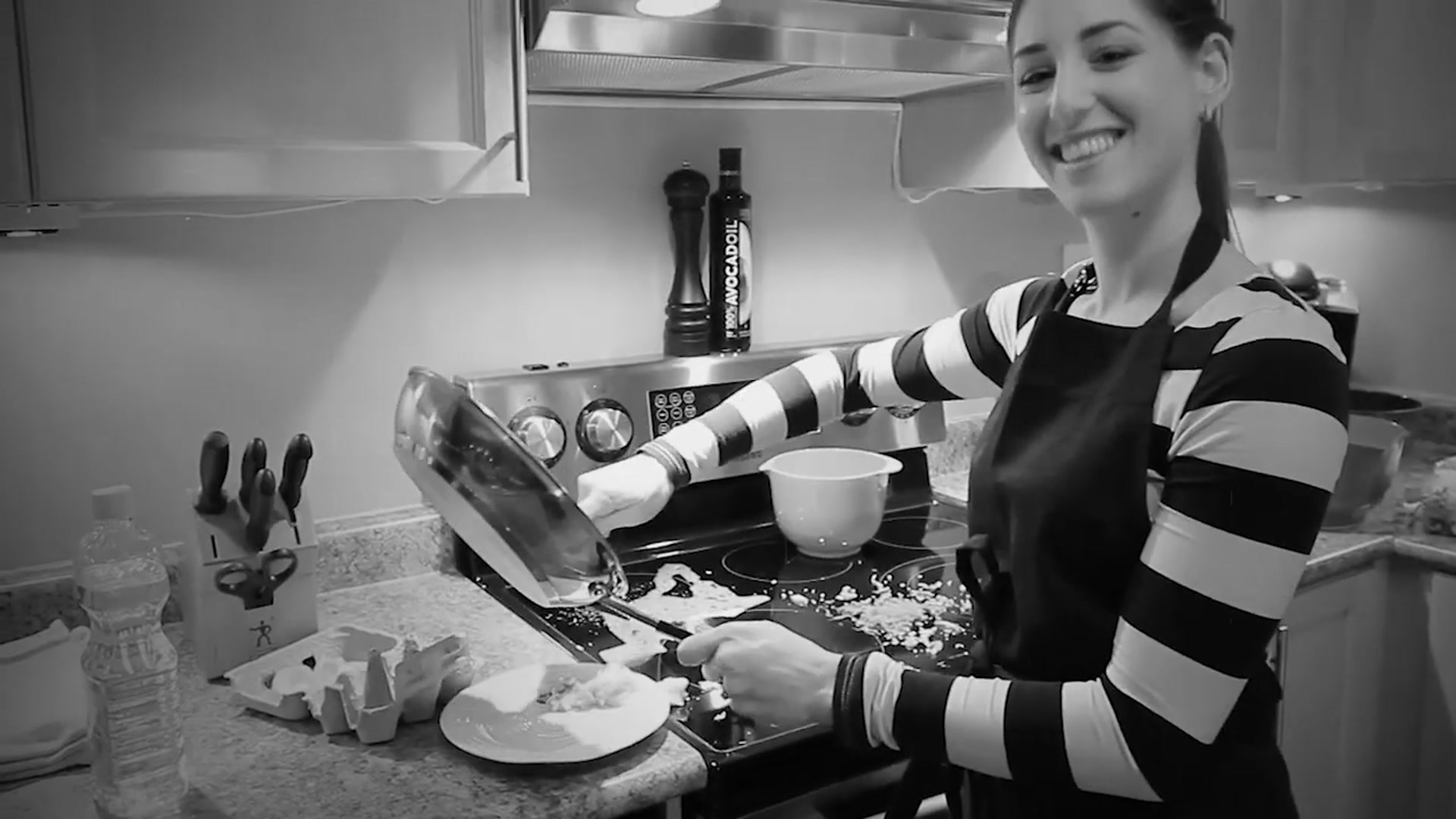 Video thumbnail for How to Clean Your Glass Stovetop_ Kitchen Cleaning Ideas That Save You Time _ Money (Clean My Space)(720P_HD)